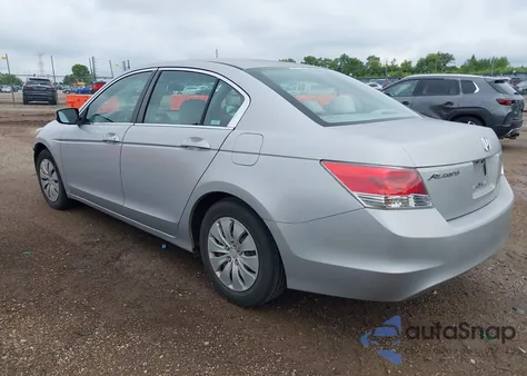 2008 Honda Accord 2.4 Lx z USA, uszkodzony, nr VIN 1HGCP26318A116997
